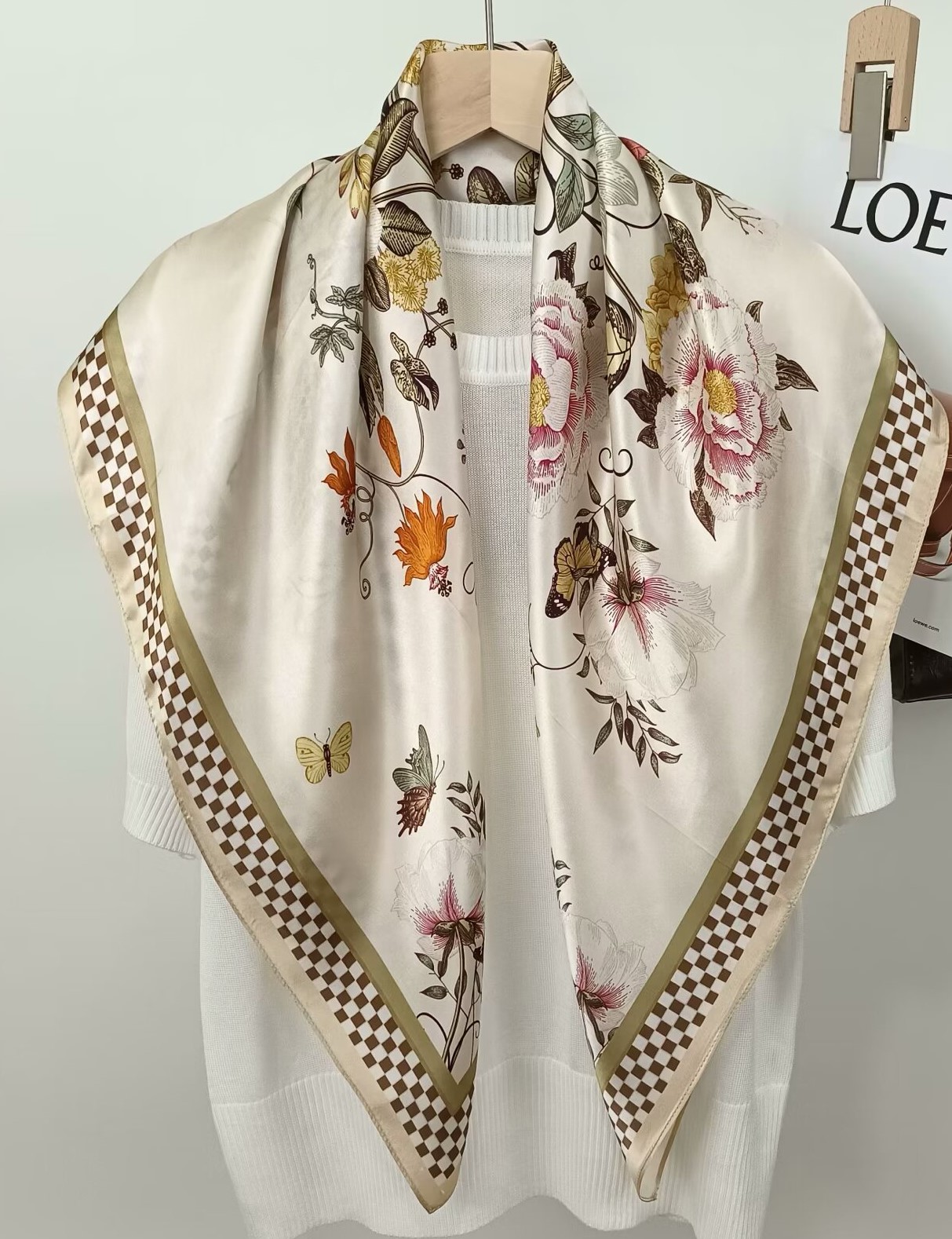 90CM マルベリーシルクプリントスクエアスカーフ、女性用フ - Face Scarf Mask のレビューと価格